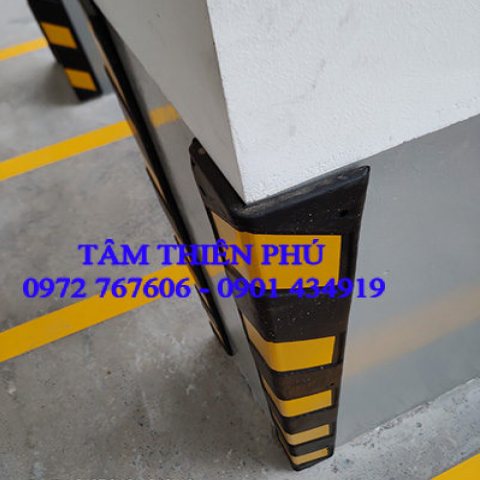 Nẹp cao su chữ V