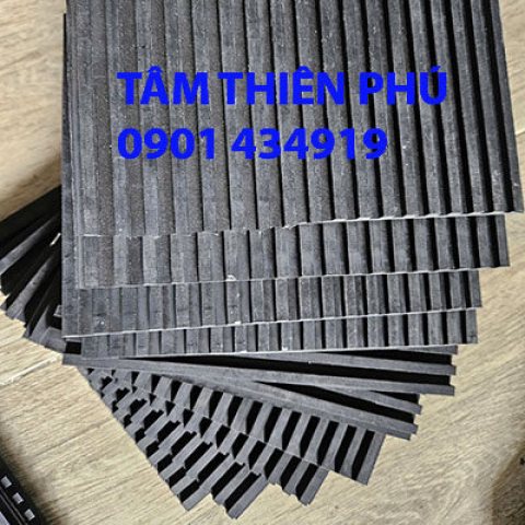 Tấm cao su sọc 10mm